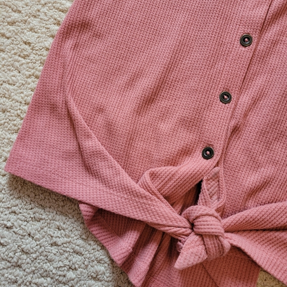 Hollister Ribbed Knit Waffle Tie Front Tank Top - Picture 4 of 7